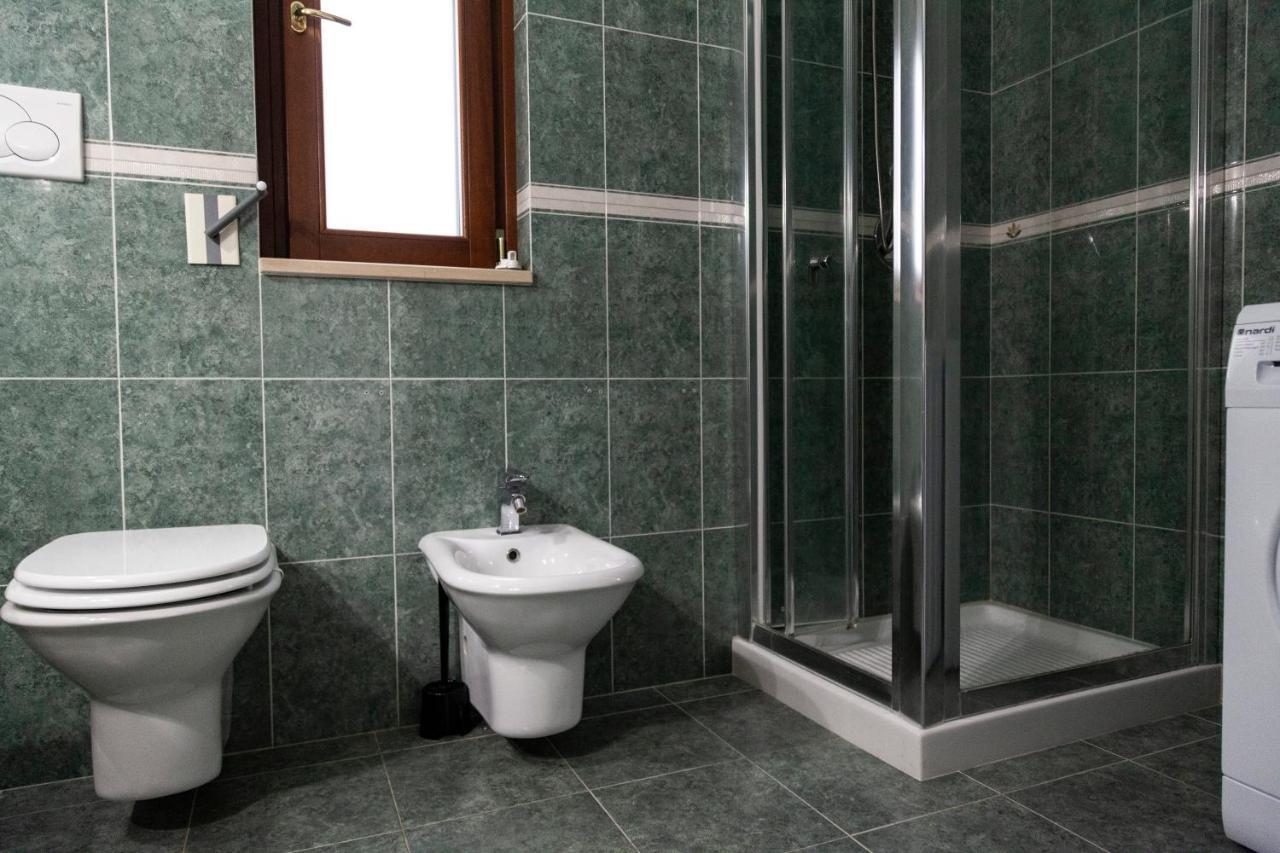 Calefati Holiday Apartment Bari Bagian luar foto